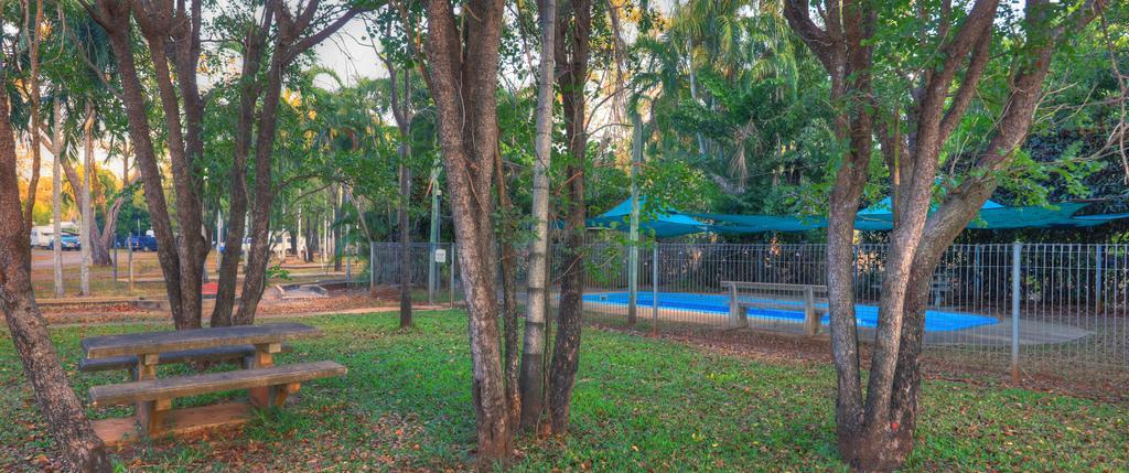 Batchelor Holiday Park Esterno foto