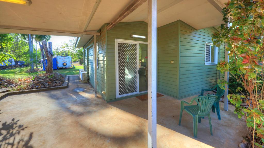 Batchelor Holiday Park Esterno foto